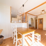 三島市徳倉|ナチュラルでラスティックな家。施工例07